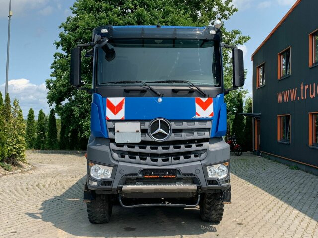 Mercedes-Benz AROCS 4145 8x8 EURO6 Muldenkipper TOP! - 翻斗车:图3 Mercedes-Benz AROCS 4145 8x8 EURO6 Muldenkipper TOP! - 翻斗车:图3