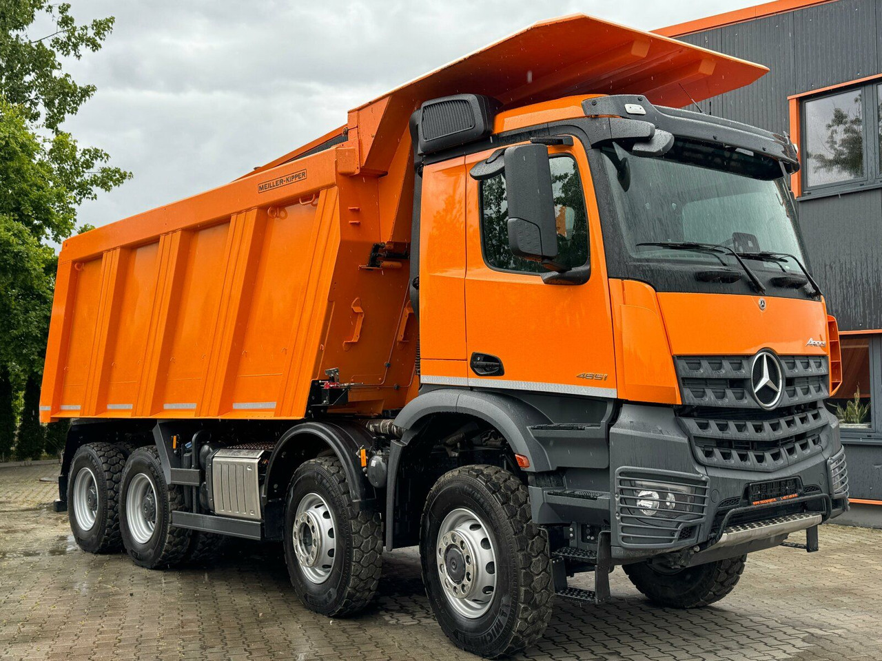Mercedes-Benz AROCS 4851 8x6 Euro 6 Gesteinkipper MEILLER - 翻斗车:图1 Mercedes-Benz AROCS 4851 8x6 Euro 6 Gesteinkipper MEILLER - 翻斗车:图1