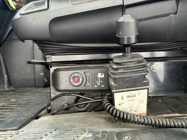 Mercedes-Benz Actros 1845 SZM 4x2 Retarder Kipph. - 牵引车:图4 Mercedes-Benz Actros 1845 SZM 4x2 Retarder Kipph. - 牵引车:图4