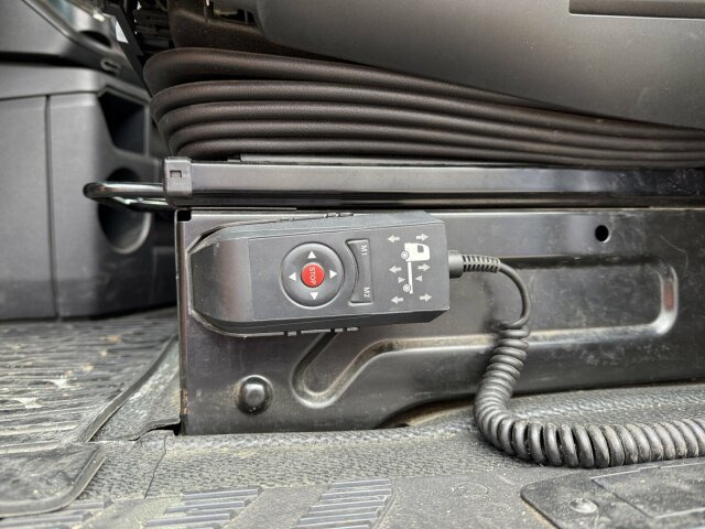 Mercedes-Benz Actros 4x2 Pritsche Plane Laderampe + Anhänger - 侧帘卡车:图5 Mercedes-Benz Actros 4x2 Pritsche Plane Laderampe + Anhänger - 侧帘卡车:图5