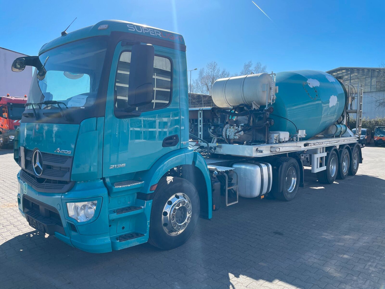 Mercedes-Benz Antos 2136 4x2 SZM Retarder Kipphyd. *Betonaufl. - 牵引车:图5 Mercedes-Benz Antos 2136 4x2 SZM Retarder Kipphyd. *Betonaufl. - 牵引车:图5