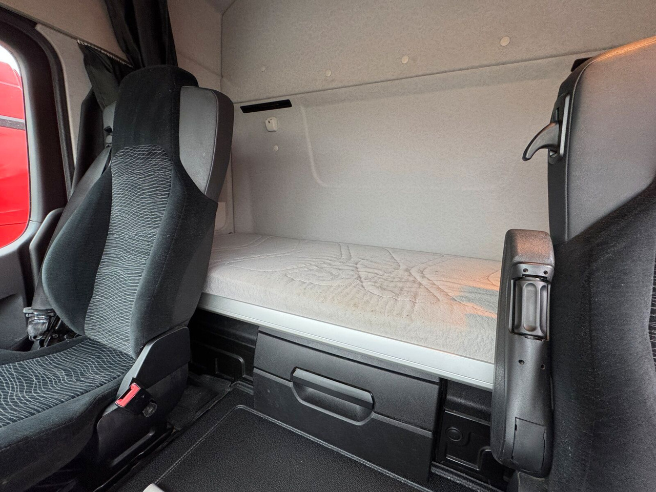 牵引车 Mercedes-Benz Arocs 1845 LS 4x4 HAD *Kipphyd. Euro6 Blatt/Luft：图17