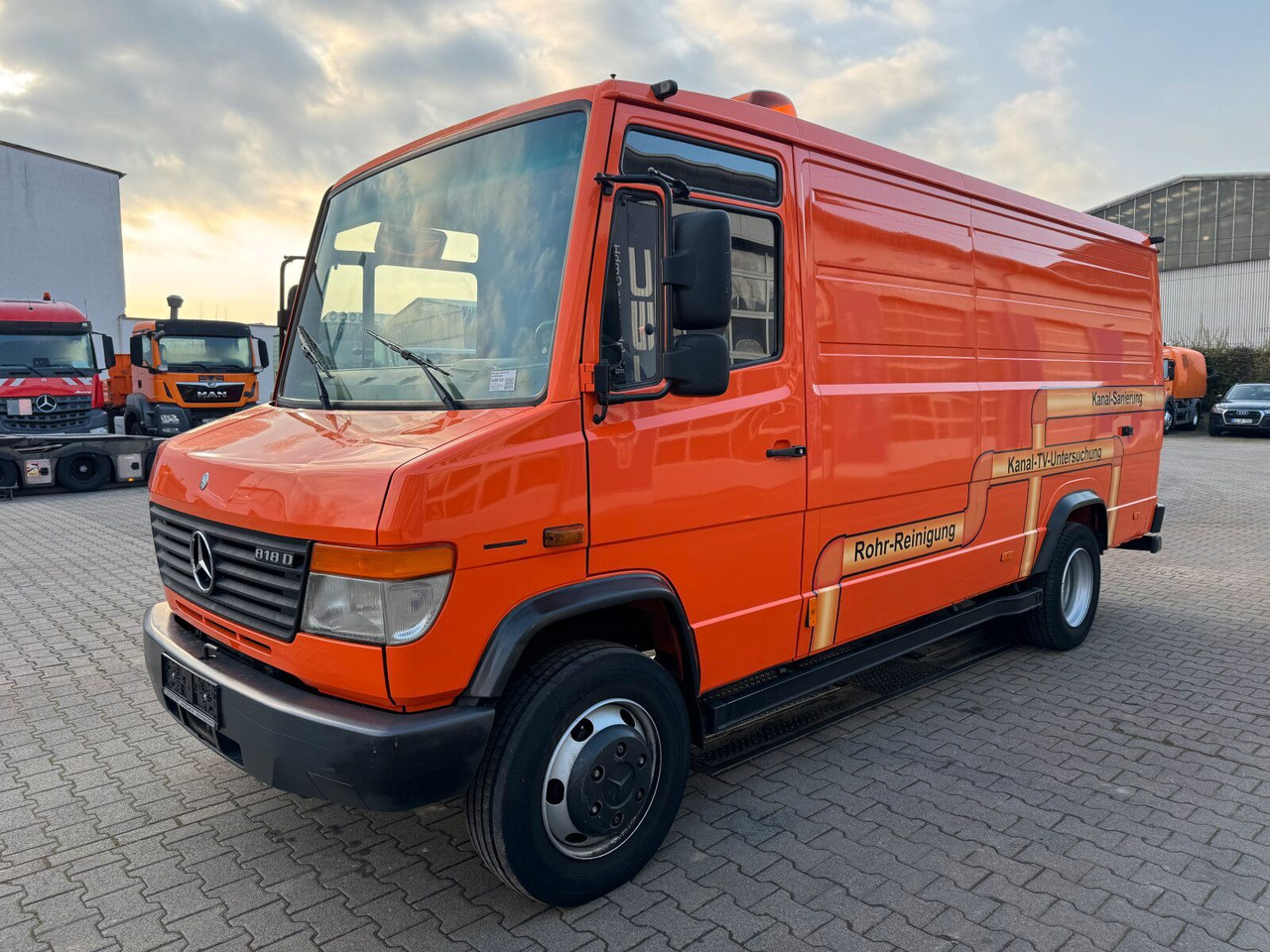 Mercedes-Benz Vario 818D Kanalreiniger Rockstroh Drain Jet 100 - 真空车:图3 Mercedes-Benz Vario 818D Kanalreiniger Rockstroh Drain Jet 100 - 真空车:图3