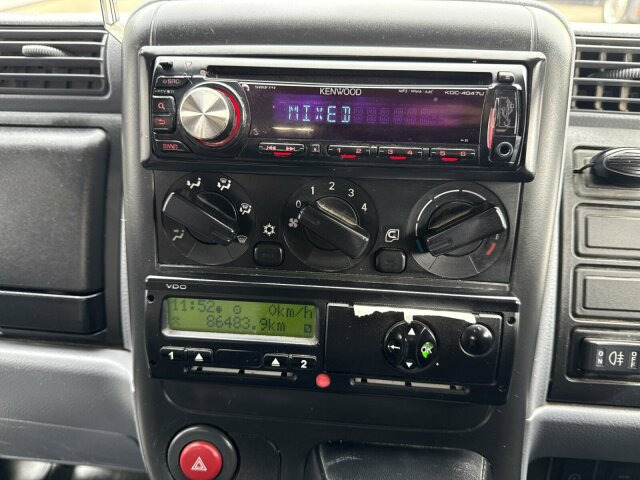 Mitsubishi Canter FUSO Kehrmaschine BROCK SL140 4 m³ - 道路清扫机:图4 Mitsubishi Canter FUSO Kehrmaschine BROCK SL140 4 m³ - 道路清扫机:图4