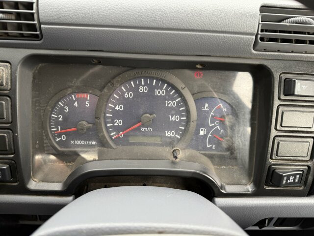 Mitsubishi Canter FUSO Kehrmaschine BROCK SL140 4 m³ - 道路清扫机:图2 Mitsubishi Canter FUSO Kehrmaschine BROCK SL140 4 m³ - 道路清扫机:图2