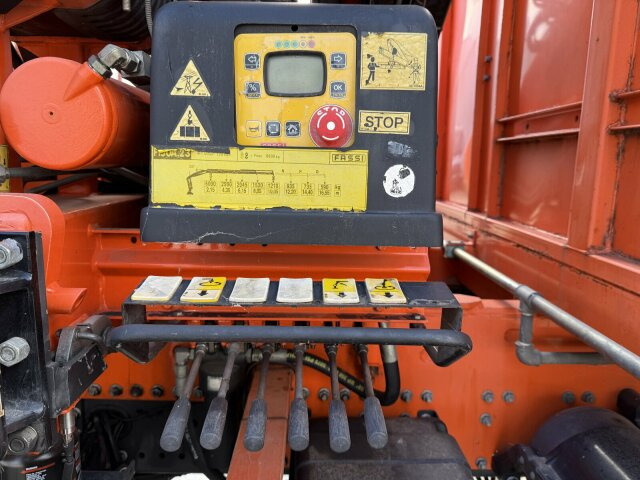 Renault Premium Lander Pritsche mit Kran FASSI - 起重车, 栏板式/ 平板卡车:图3 Renault Premium Lander Pritsche mit Kran FASSI - 起重车, 栏板式/ 平板卡车:图3