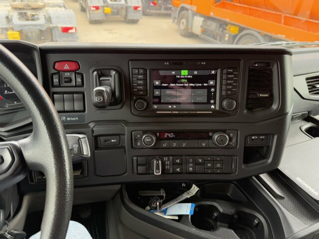 Scania G450 XT 4x4 Euro 6 SZM Kipphydraulik Blatt/ Luft - 牵引车:图3 Scania G450 XT 4x4 Euro 6 SZM Kipphydraulik Blatt/ Luft - 牵引车:图3