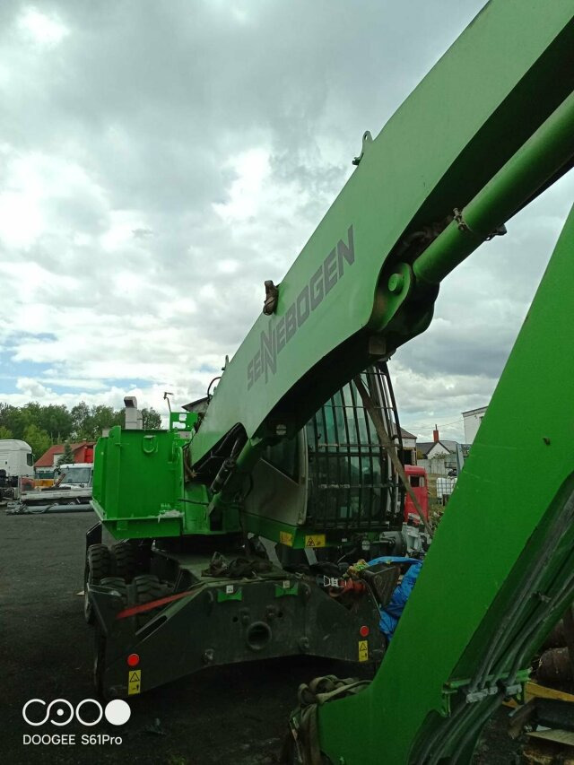 Sennebogen 818-E Umschlagbagger - 83 Ton - mit Greifer - 轮式挖掘机:图4 Sennebogen 818-E Umschlagbagger - 83 Ton - mit Greifer - 轮式挖掘机:图4