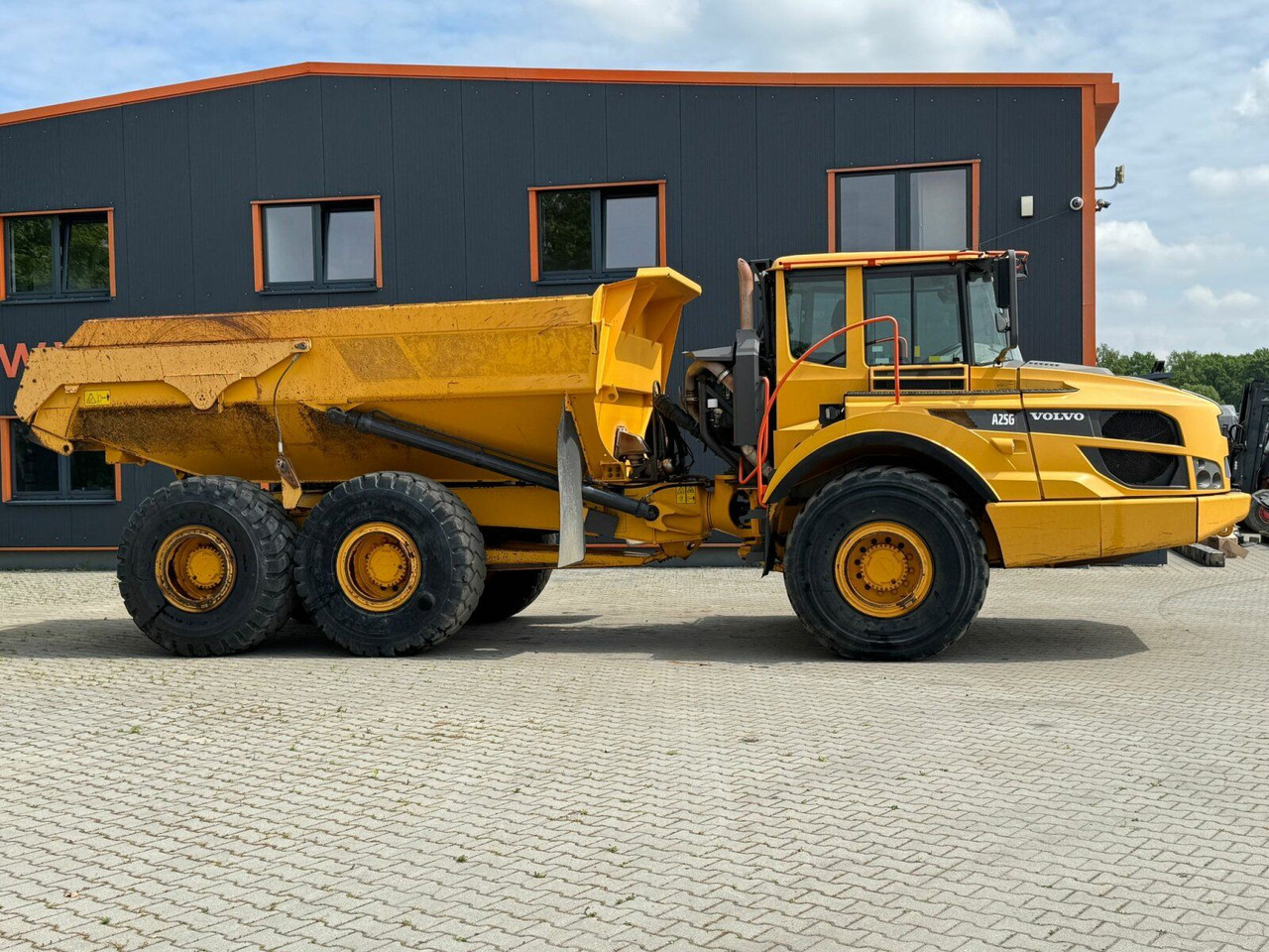 Volvo A25G Dumper 22,5 Ton 11.361 Stunden Volvo A25G Dumper 22,5 Ton 11.361 Stunden - 铰接式自卸车:图4 Volvo A25G Dumper 22,5 Ton 11.361 Stunden Volvo A25G Dumper 22,5 Ton 11.361 Stunden - 铰接式自卸车:图4