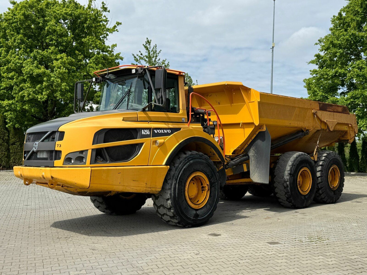 Volvo A25G Dumper 22,5 Ton 11.361 Stunden Volvo A25G Dumper 22,5 Ton 11.361 Stunden - 铰接式自卸车:图2 Volvo A25G Dumper 22,5 Ton 11.361 Stunden Volvo A25G Dumper 22,5 Ton 11.361 Stunden - 铰接式自卸车:图2