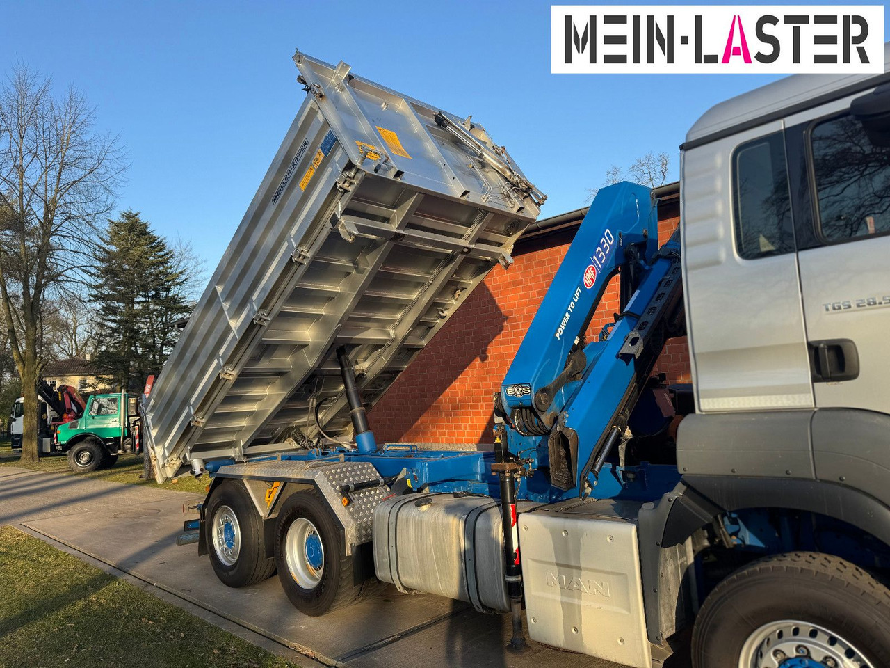 MAN Aufbau Meiller Bordmatik + HMF 1330 K4 15m Funk - 翻斗车, 起重车:图2 MAN Aufbau Meiller Bordmatik + HMF 1330 K4 15m Funk - 翻斗车, 起重车:图2