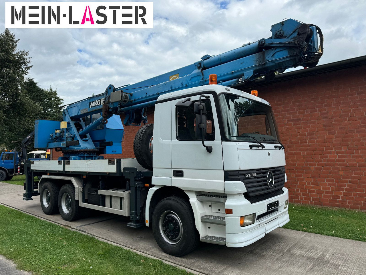 Mercedes-Benz 3335 V6 MKG 550 Ta2-a2 -46m 420 kg Funk - 起重车:图3 Mercedes-Benz 3335 V6 MKG 550 Ta2-a2 -46m 420 kg Funk - 起重车:图3