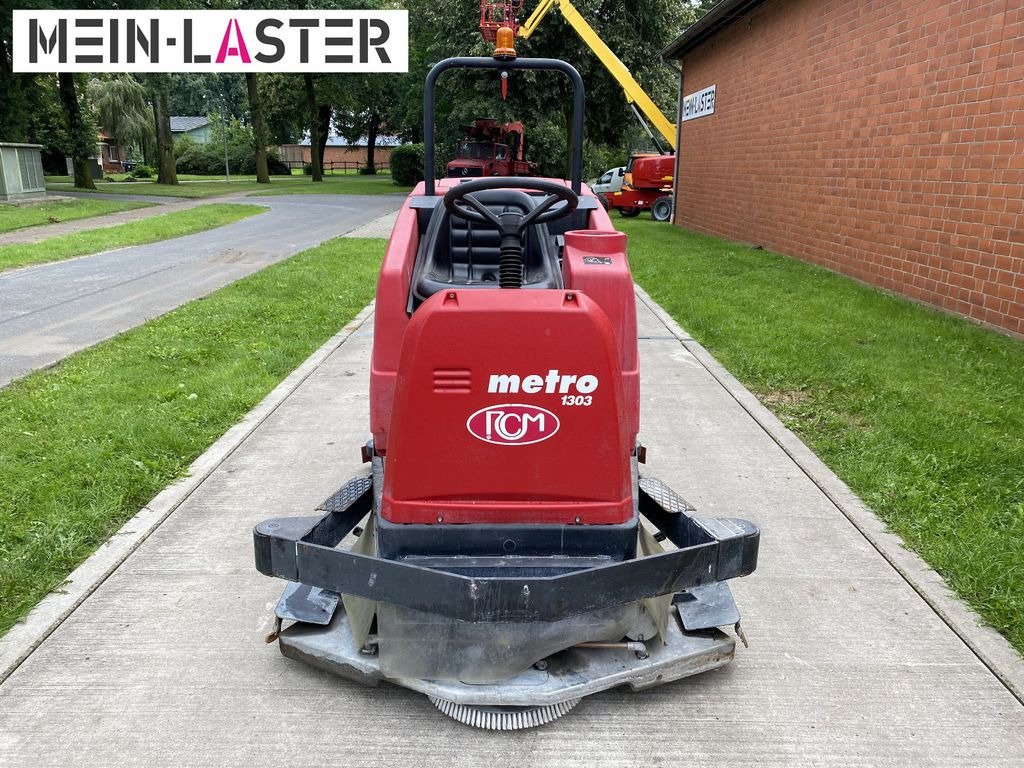 RCM Metro 1303 N Scheuersaugmaschine /3x Teller - 道路清扫机:图2 RCM Metro 1303 N Scheuersaugmaschine /3x Teller - 道路清扫机:图2