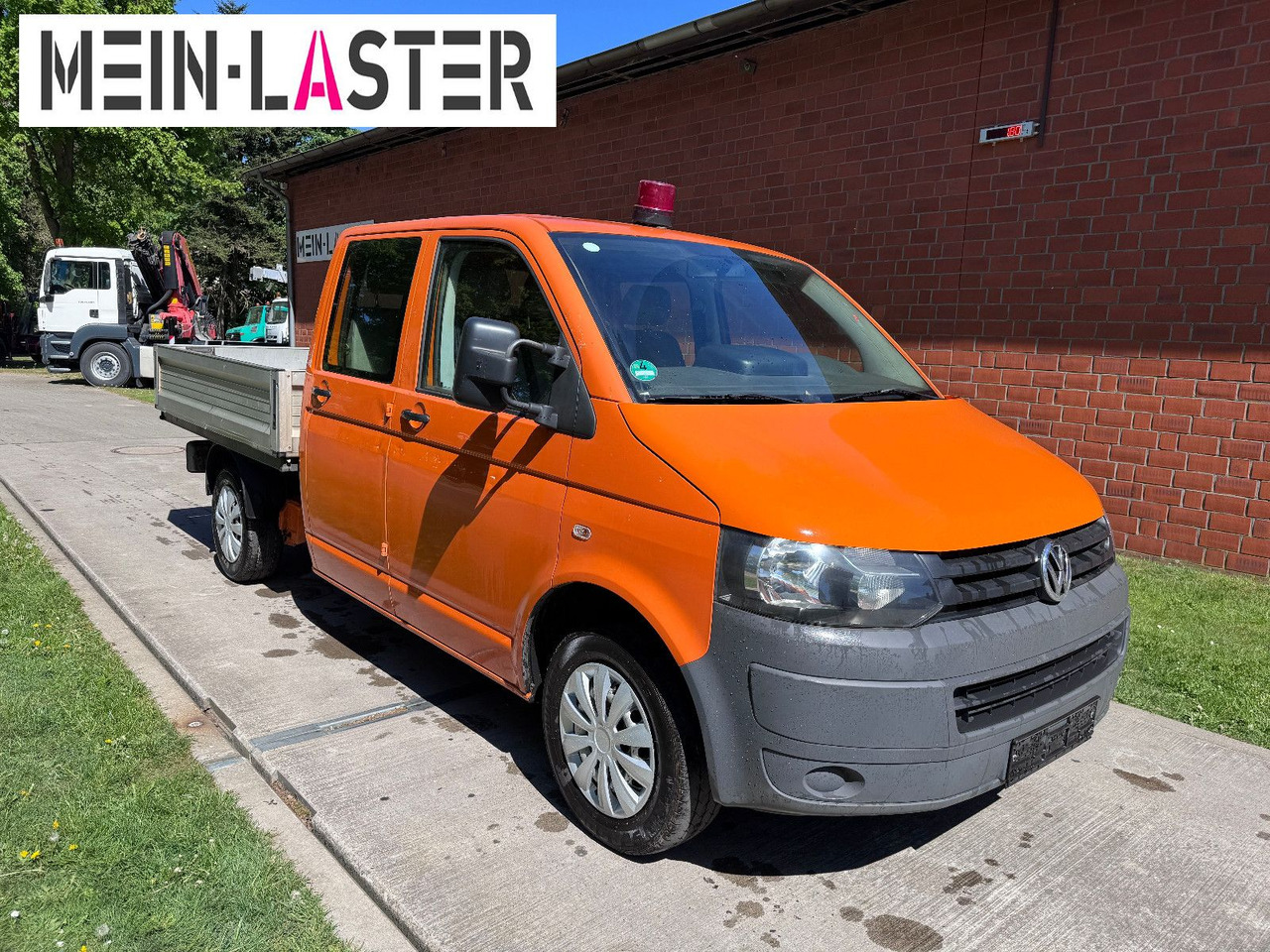 Volkswagen T5 2.0 TDI Doka Pritsche 6 Sitzer AHK - 平板货车, 康比货车:图1 Volkswagen T5 2.0 TDI Doka Pritsche 6 Sitzer AHK - 平板货车, 康比货车:图1