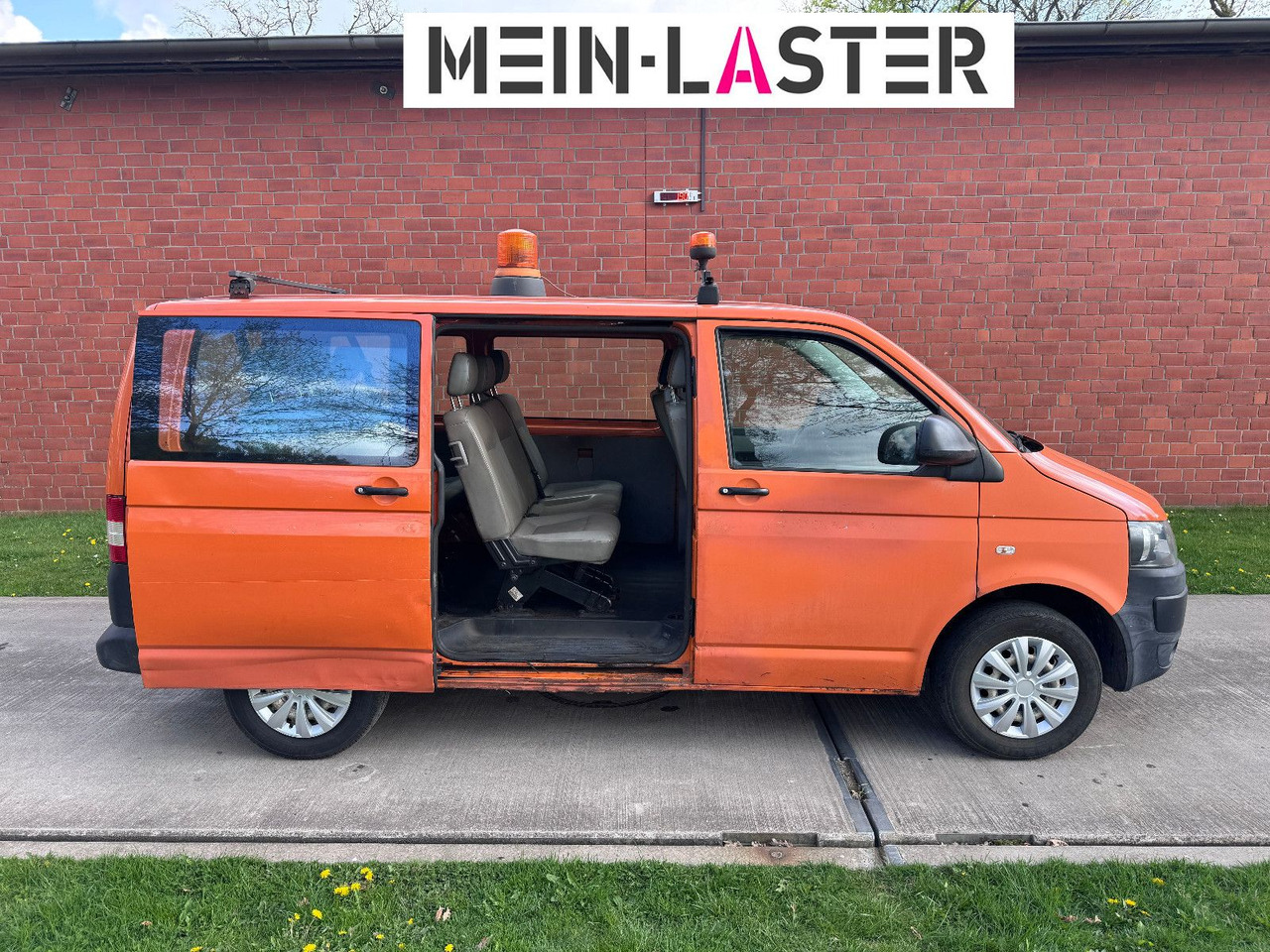 Volkswagen T5 2.0 tdi Bus 9 Sitzer - 小型客车:图3 Volkswagen T5 2.0 tdi Bus 9 Sitzer - 小型客车:图3