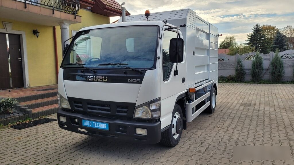 Isuzu NQR75 Container washer laveuse lavacassonetti myjka - 垃圾车:图3 Isuzu NQR75 Container washer laveuse lavacassonetti myjka - 垃圾车:图3