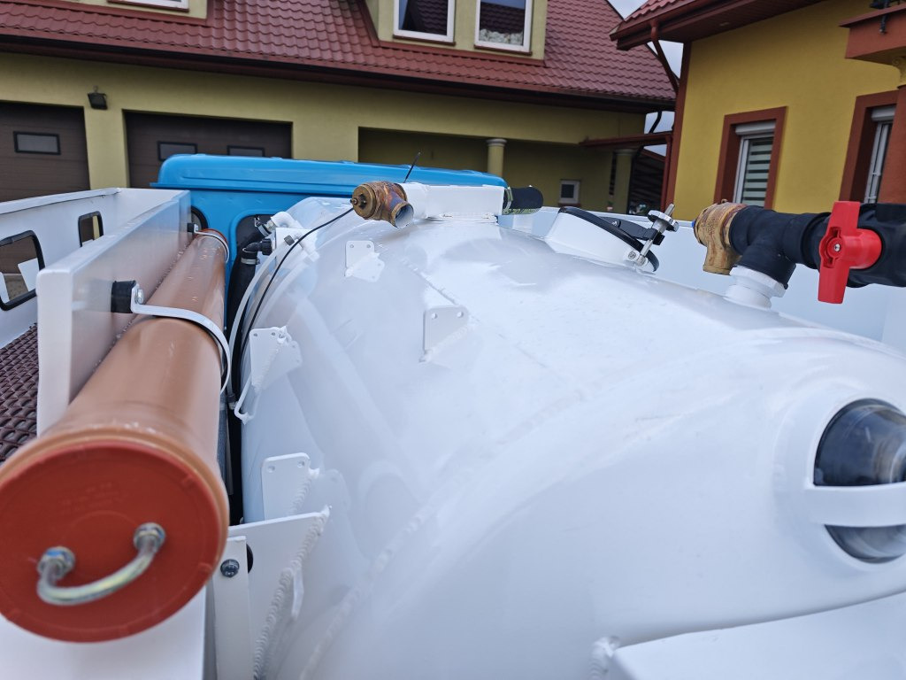 真空车 Land Rover Defender VAACUM truck canalisation cleaner：图39