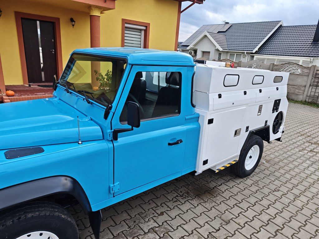 真空车 Land Rover Defender VAACUM truck canalisation cleaner：图21