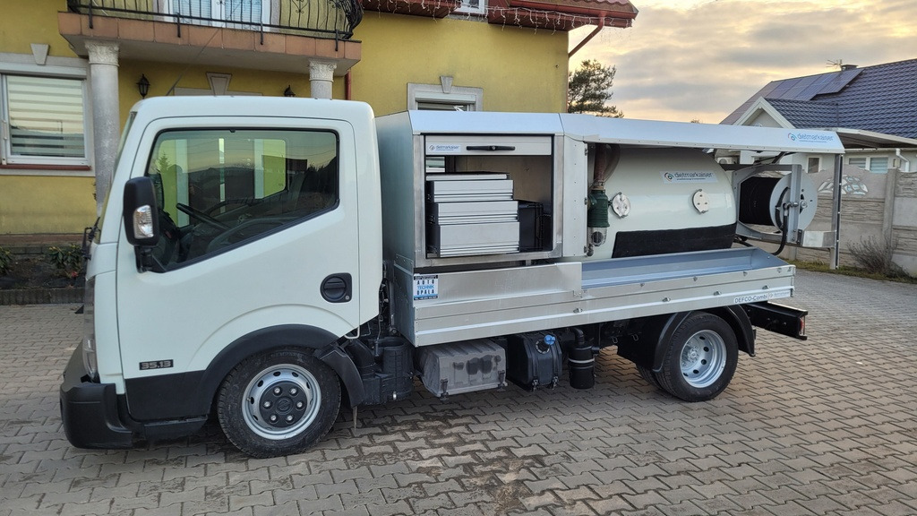 Nissan Cabstar COMBI Kanalreiniger VAAVUM CLEANER - 真空车:图2 Nissan Cabstar COMBI Kanalreiniger VAAVUM CLEANER - 真空车:图2
