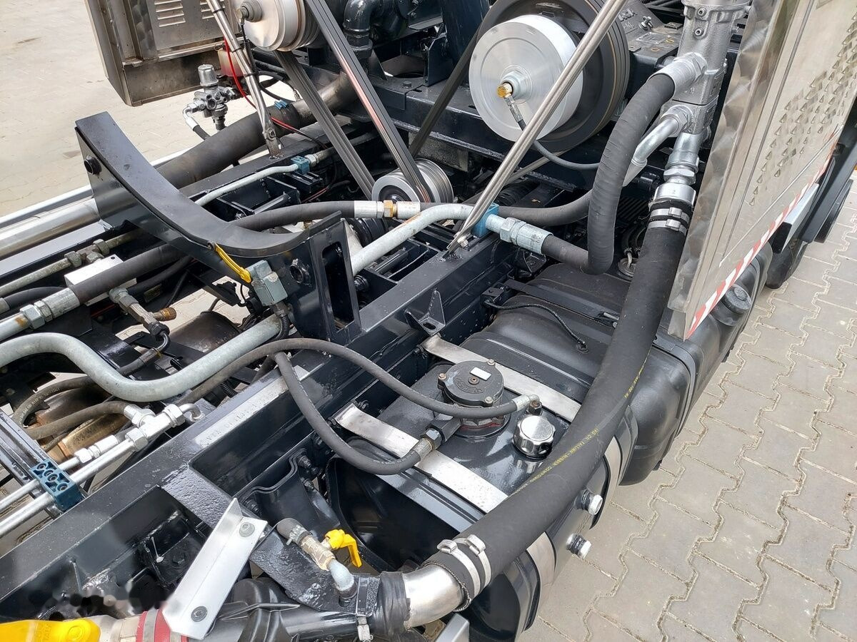 真空车 Renault Maxity Cappellotto INOX Low garage hydro combi：图33