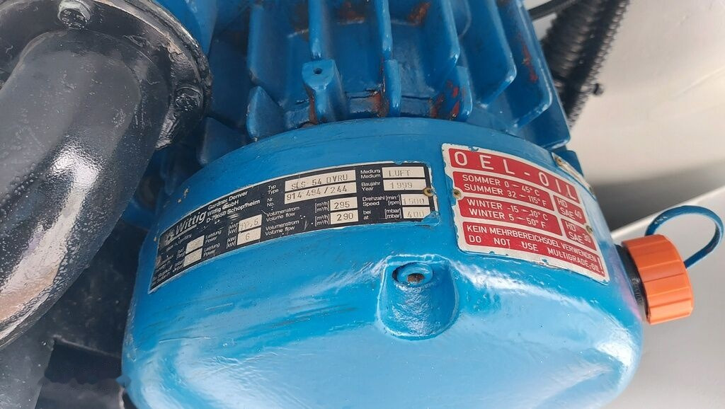 真空车 Toyota Land Cruiser COMBI HYDRO CLEANER 4x4：图23