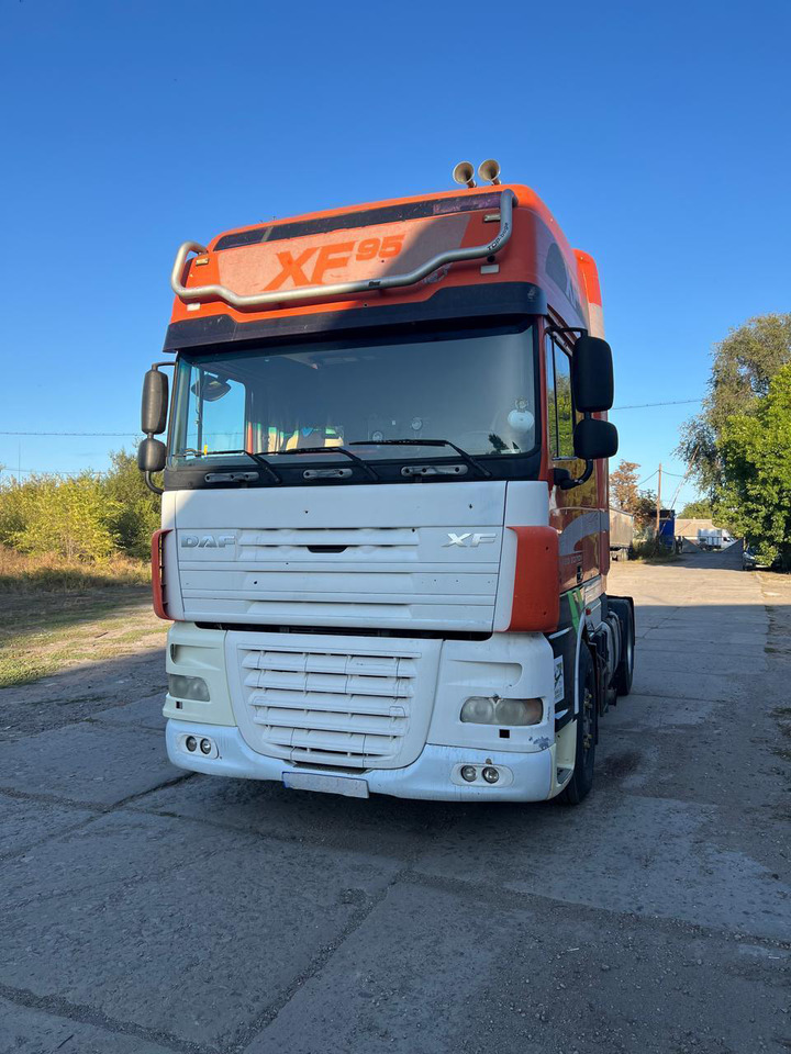 DAF XF95.430 ID1656S - 牵引车:图1 DAF XF95.430 ID1656S - 牵引车:图1