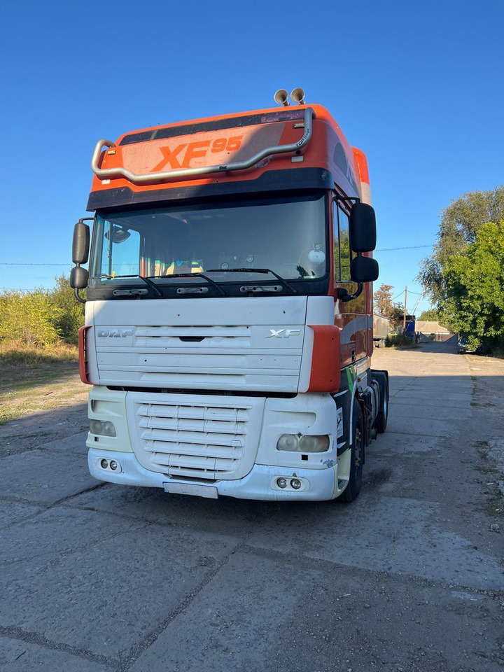 DAF XF95.430 ID1656S - 牵引车:图2 DAF XF95.430 ID1656S - 牵引车:图2