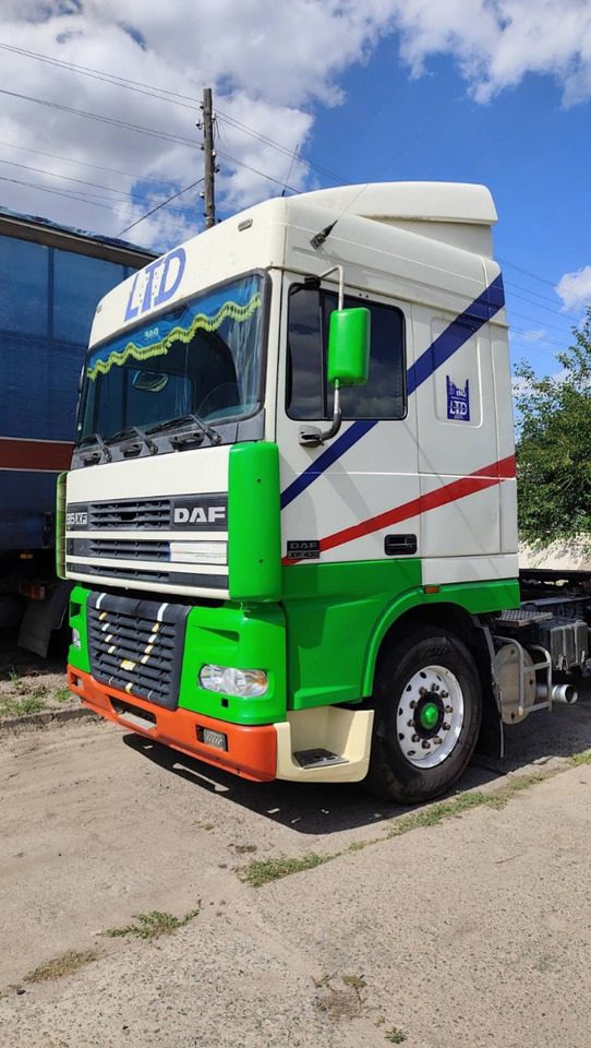 DAF XF95.430 - 牵引车:图1 DAF XF95.430 - 牵引车:图1