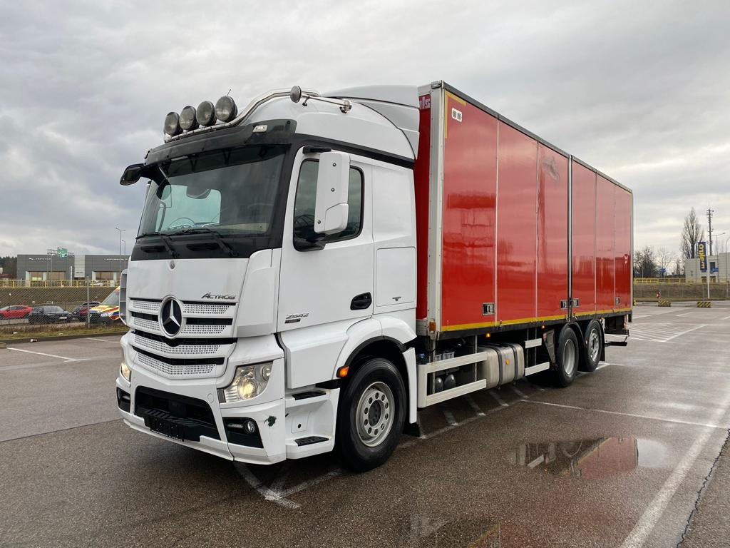 MERCEDES-BENZ ACTROS 2542 - 厢式卡车:图5 MERCEDES-BENZ ACTROS 2542 - 厢式卡车:图5