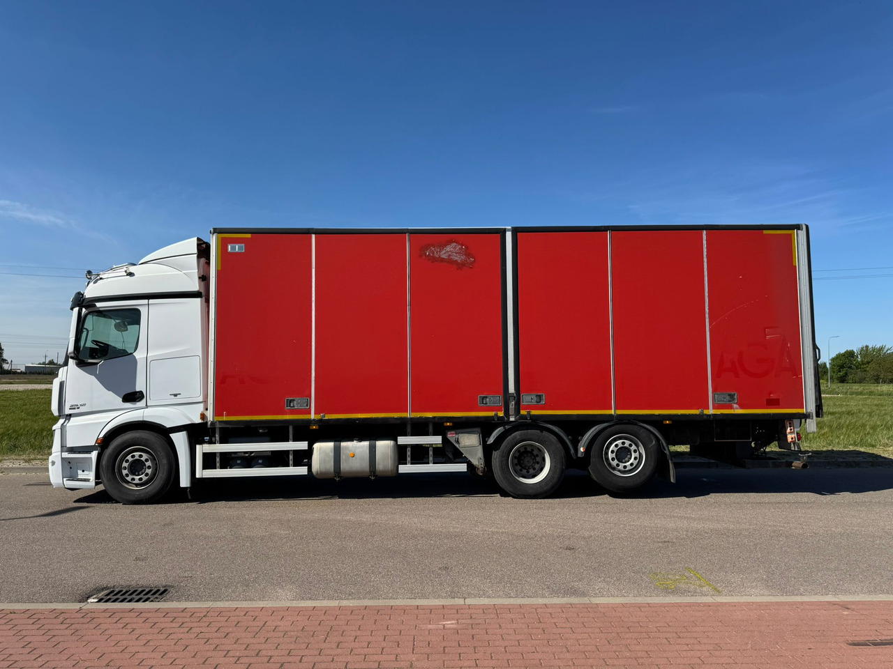 MERCEDES-BENZ ACTROS 2542 - 厢式卡车:图5 MERCEDES-BENZ ACTROS 2542 - 厢式卡车:图5
