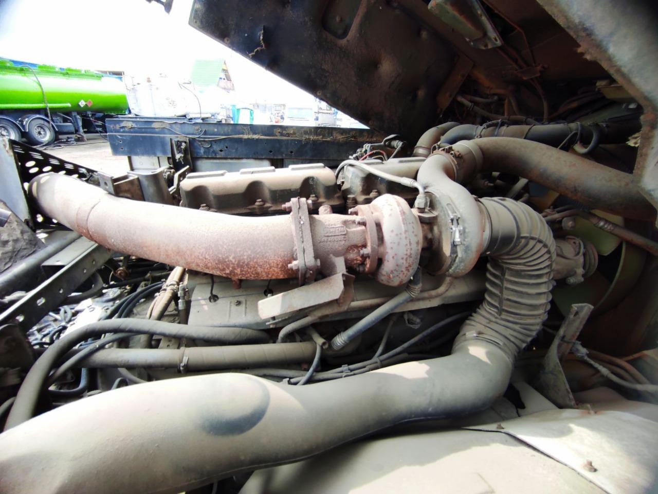 牵引车 RENAULT Magnum 440 ID1515S:图24 牵引车 RENAULT Magnum 440 ID1515S:图24