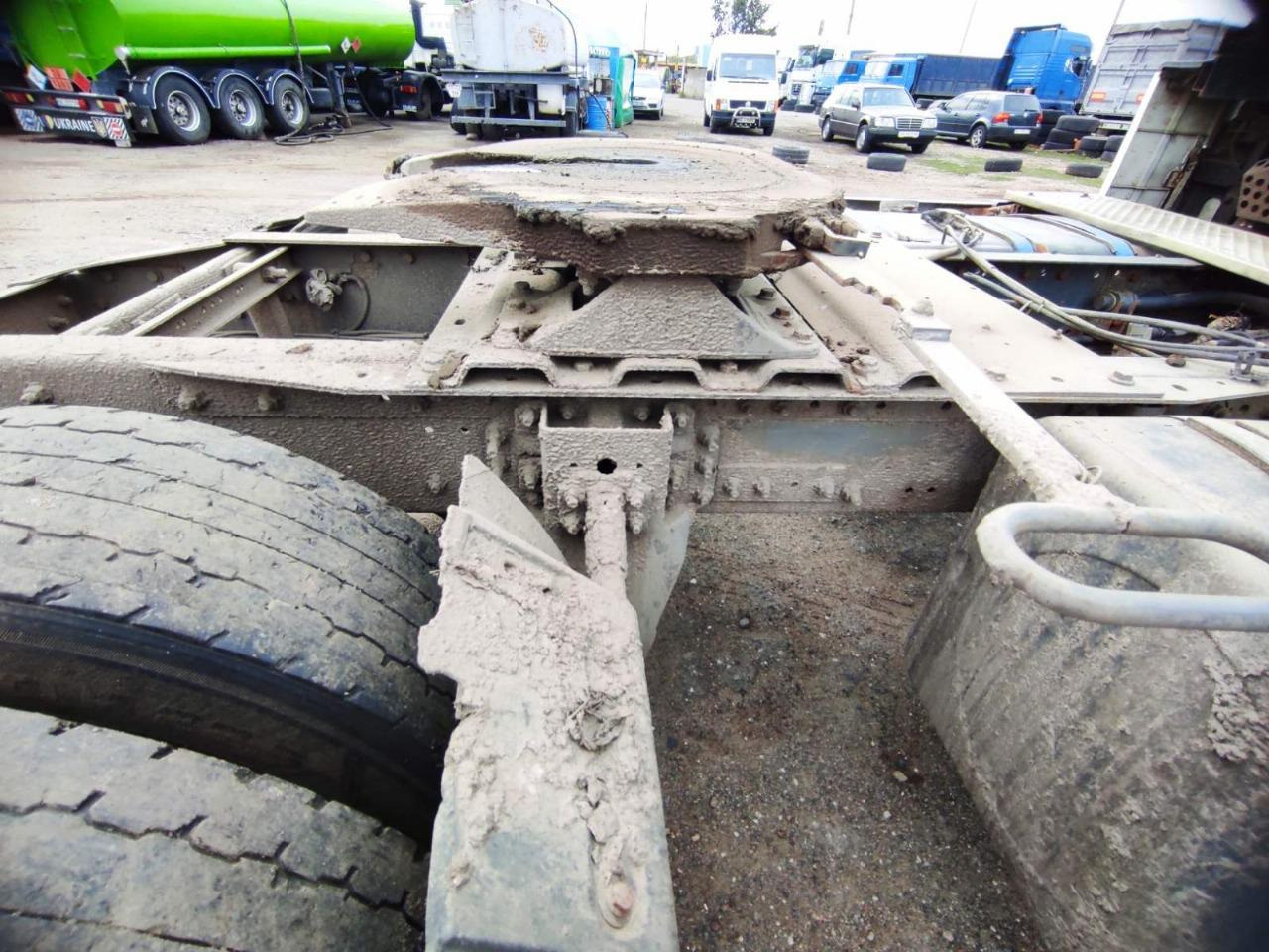 牵引车 RENAULT Magnum 440 ID1515S:图21 牵引车 RENAULT Magnum 440 ID1515S:图21