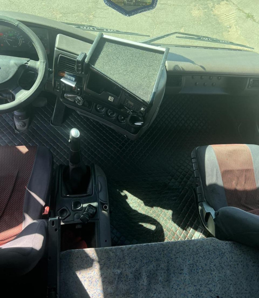 牵引车 RENAULT Magnum 440 ID1576S:图10 牵引车 RENAULT Magnum 440 ID1576S:图10