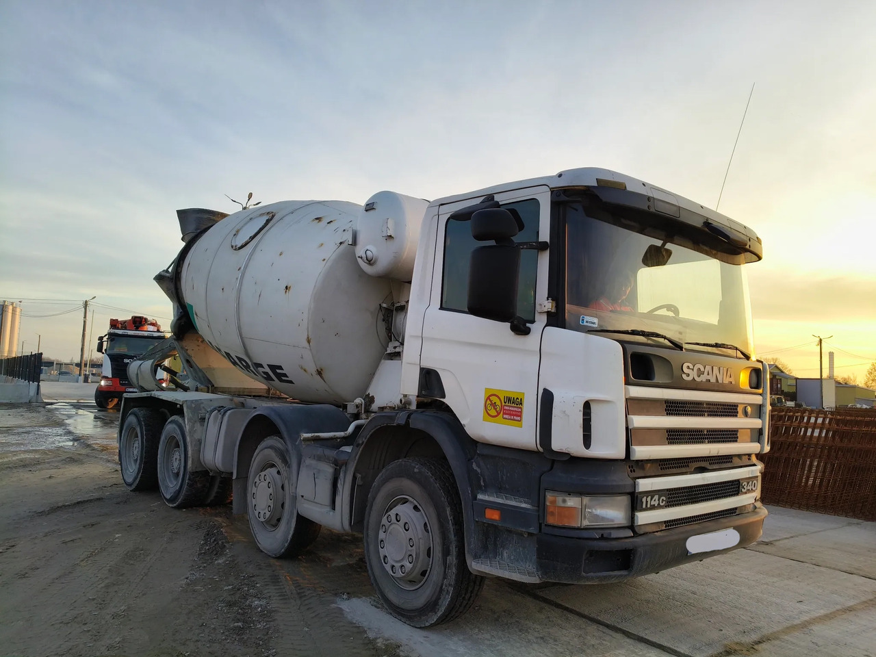 SCANIA 114C.340 - 混凝土搅拌机:图1 SCANIA 114C.340 - 混凝土搅拌机:图1