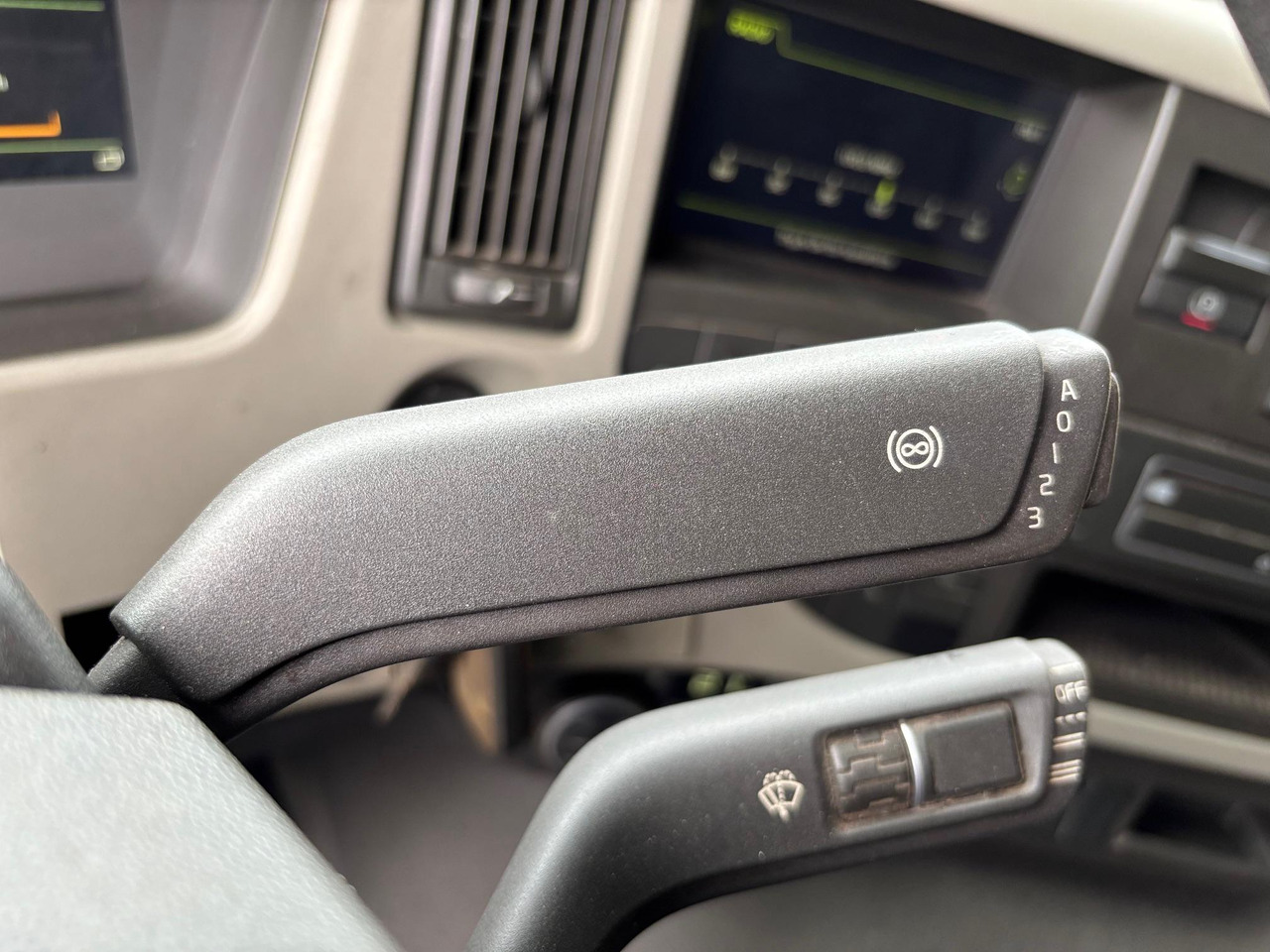 厢式卡车 VOLVO FM330：图21