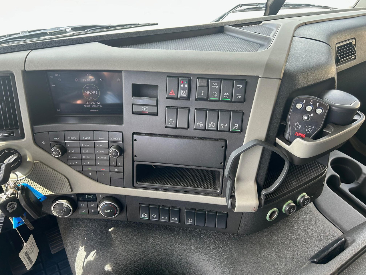 驾驶室底盘卡车 VOLVO FM500：图16