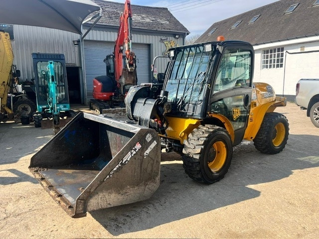 JCB 520-40 - 伸缩臂叉装车:图4 JCB 520-40 - 伸缩臂叉装车:图4