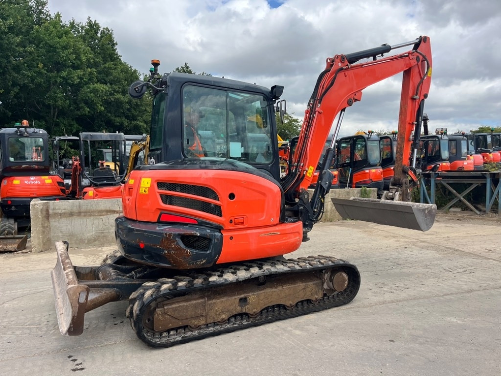 Kubota KX 057-4 - 小型挖掘机:图4 Kubota KX 057-4 - 小型挖掘机:图4