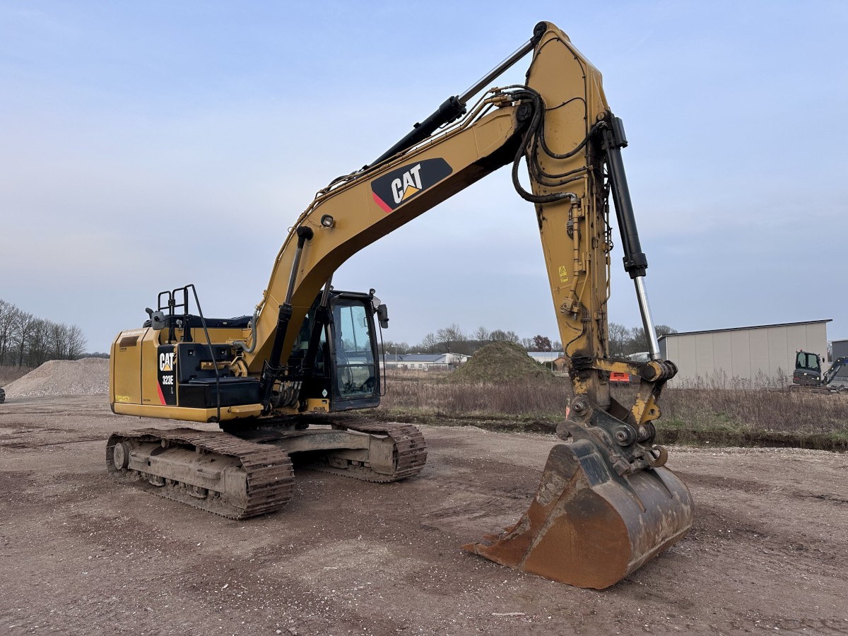 CATERPILLAR 323 EL Deutsche Maschine! Top !!! - 履带式挖掘机:图2 CATERPILLAR 323 EL Deutsche Maschine! Top !!! - 履带式挖掘机:图2