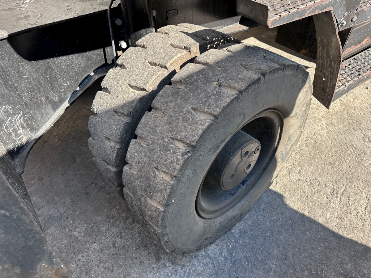 CATERPILLAR M 318 MH mit Greifer Kein 3022 3026 320 322 - 轮式挖掘机:图5 CATERPILLAR M 318 MH mit Greifer Kein 3022 3026 320 322 - 轮式挖掘机:图5