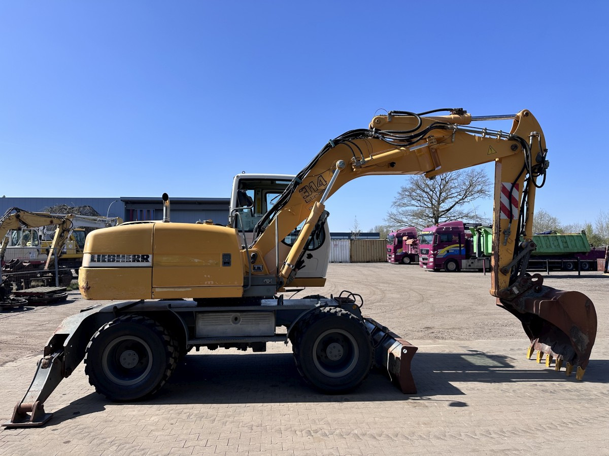 LIEBHERR A 314 All hydr. lines SW 33- 30 Km/h - 轮式挖掘机:图5 LIEBHERR A 314 All hydr. lines SW 33- 30 Km/h - 轮式挖掘机:图5