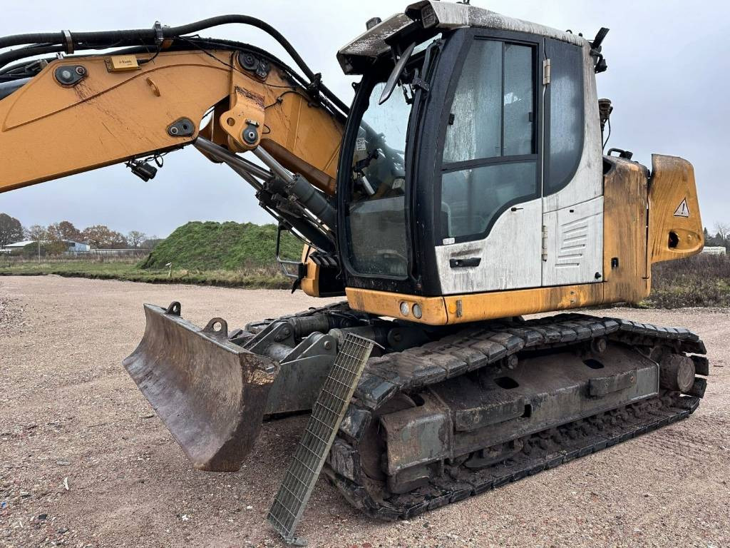 Liebherr 914 Compact for parts breaking dismantling - 履带式挖掘机:图3 Liebherr 914 Compact for parts breaking dismantling - 履带式挖掘机:图3