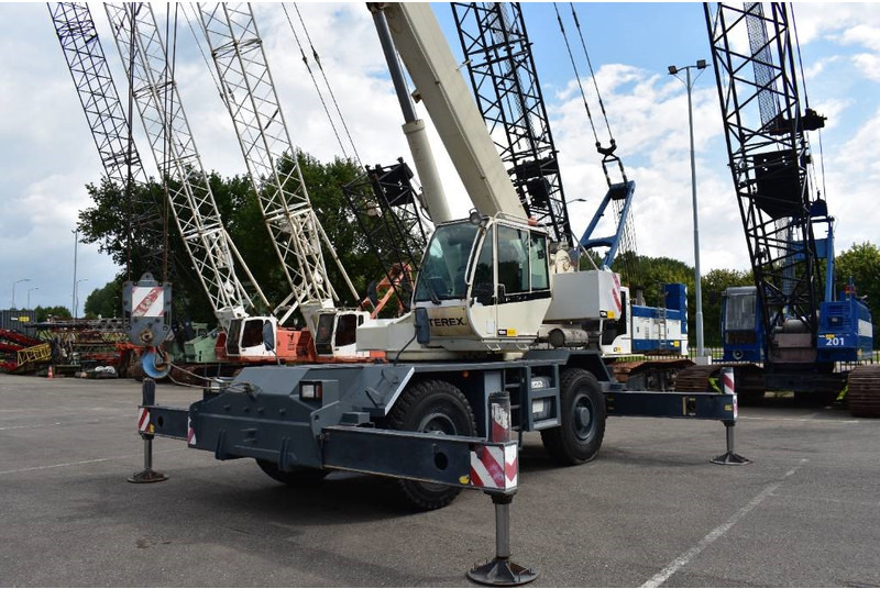 Terex Bendini RC30-1 - 越野起重机:图2 Terex Bendini RC30-1 - 越野起重机:图2