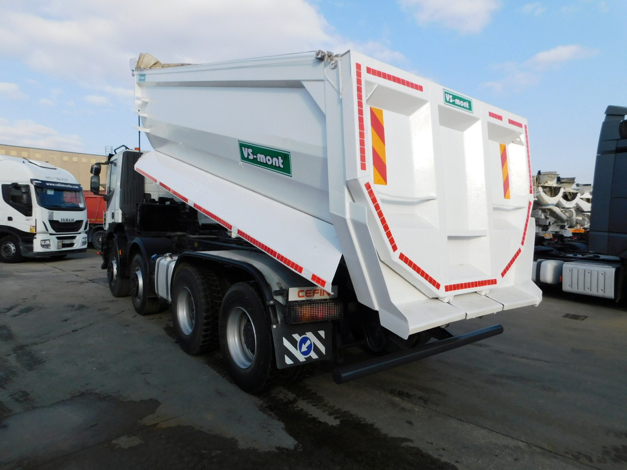Iveco Ad410t - 翻斗车:图4 Iveco Ad410t - 翻斗车:图4
