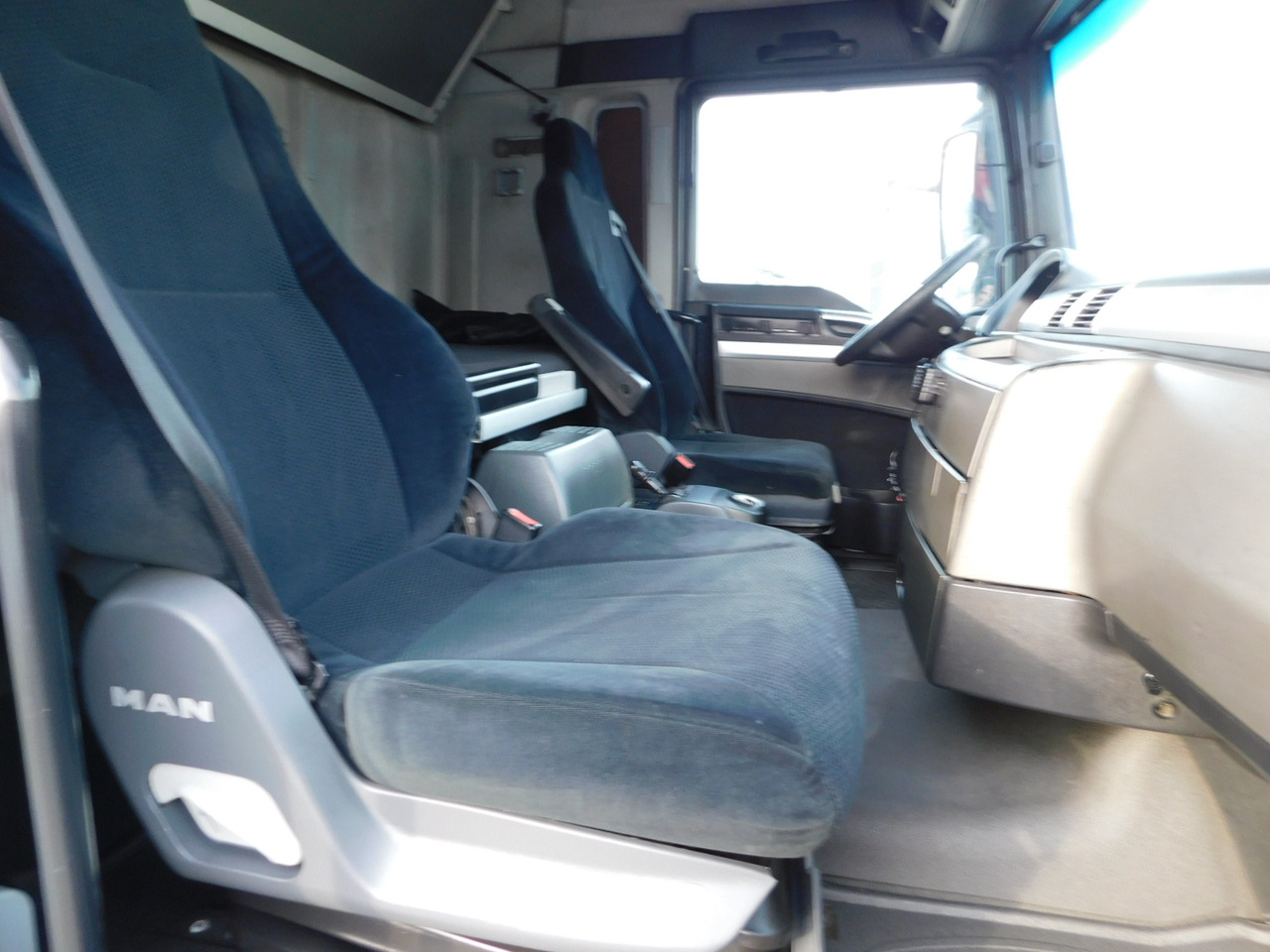 Man Tgx 18440 - 牵引车:图5 Man Tgx 18440 - 牵引车:图5