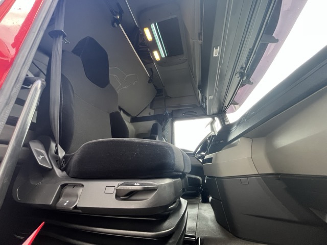 MAN TGX 18.510 4x2 LL SA - Vollgarantie MAN bis 01.27 - 牵引车:图2 MAN TGX 18.510 4x2 LL SA - Vollgarantie MAN bis 01.27 - 牵引车:图2