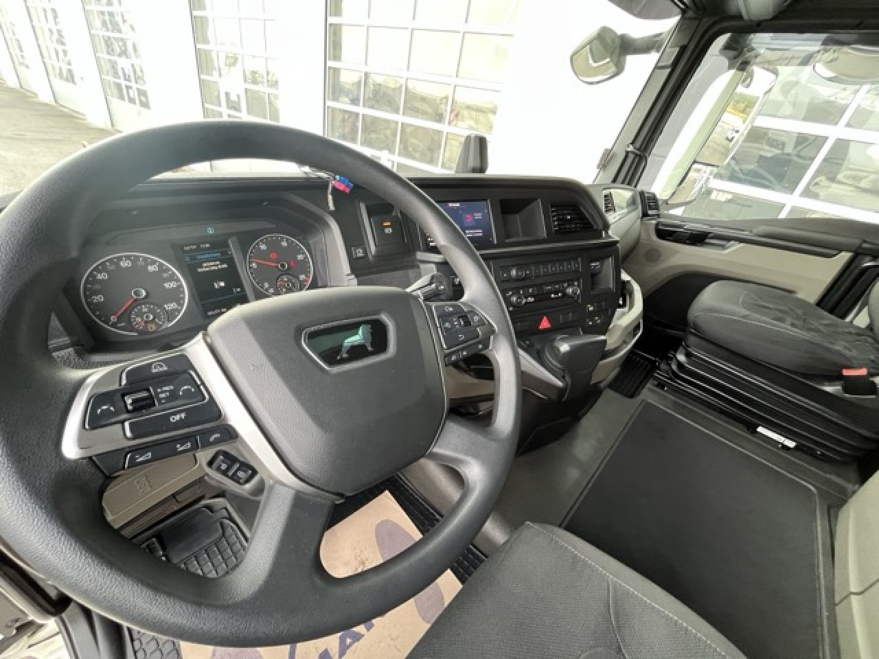 MAN TGX 26.470 6x2-4 LL CH Multiwechsler Euro6 Klima - 集装箱运输车/ 可拆卸车身的卡车:图5 MAN TGX 26.470 6x2-4 LL CH Multiwechsler Euro6 Klima - 集装箱运输车/ 可拆卸车身的卡车:图5