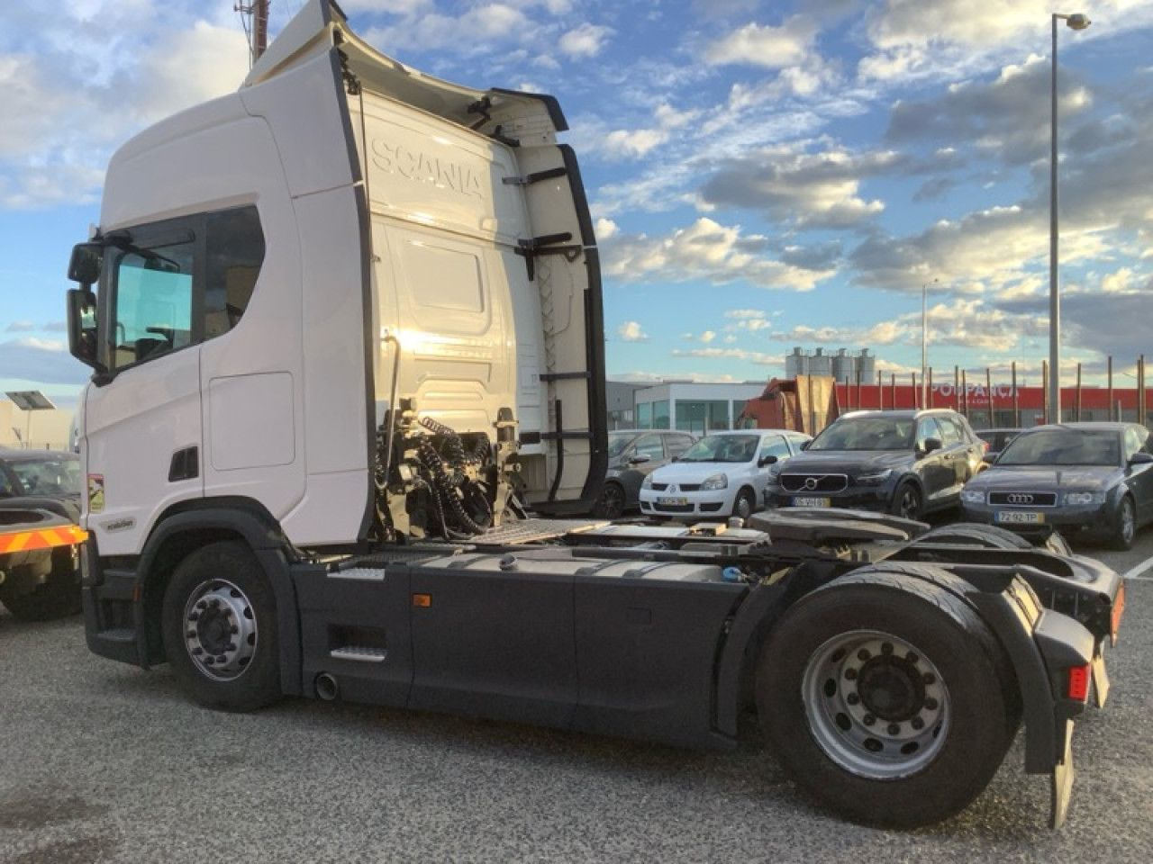 UVES05250009 - 牵引车:图3 UVES05250009 - 牵引车:图3