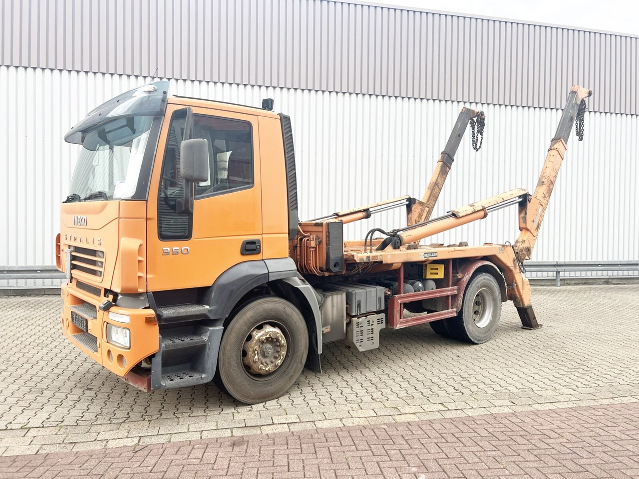 190 AD 35 4x2 190 AD 35 4x2, Meiller Tele-Absetzer - 箕斗装载车:图1 190 AD 35 4x2 190 AD 35 4x2, Meiller Tele-Absetzer - 箕斗装载车:图1