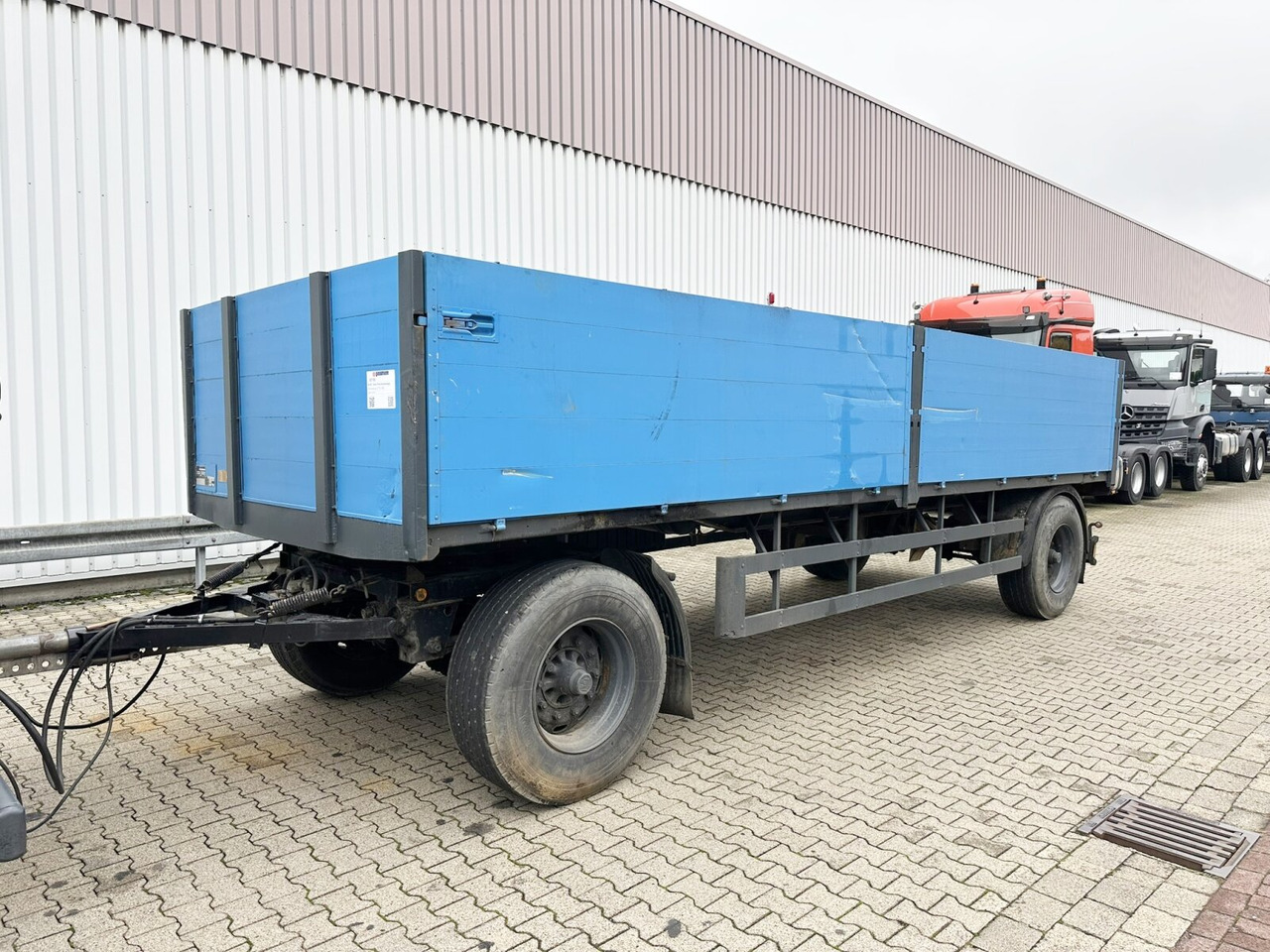 2-Achs Pritschenanhänger 2-Achs Pritschenanhänger - 栏板式/ 平板拖车:图1 2-Achs Pritschenanhänger 2-Achs Pritschenanhänger - 栏板式/ 平板拖车:图1